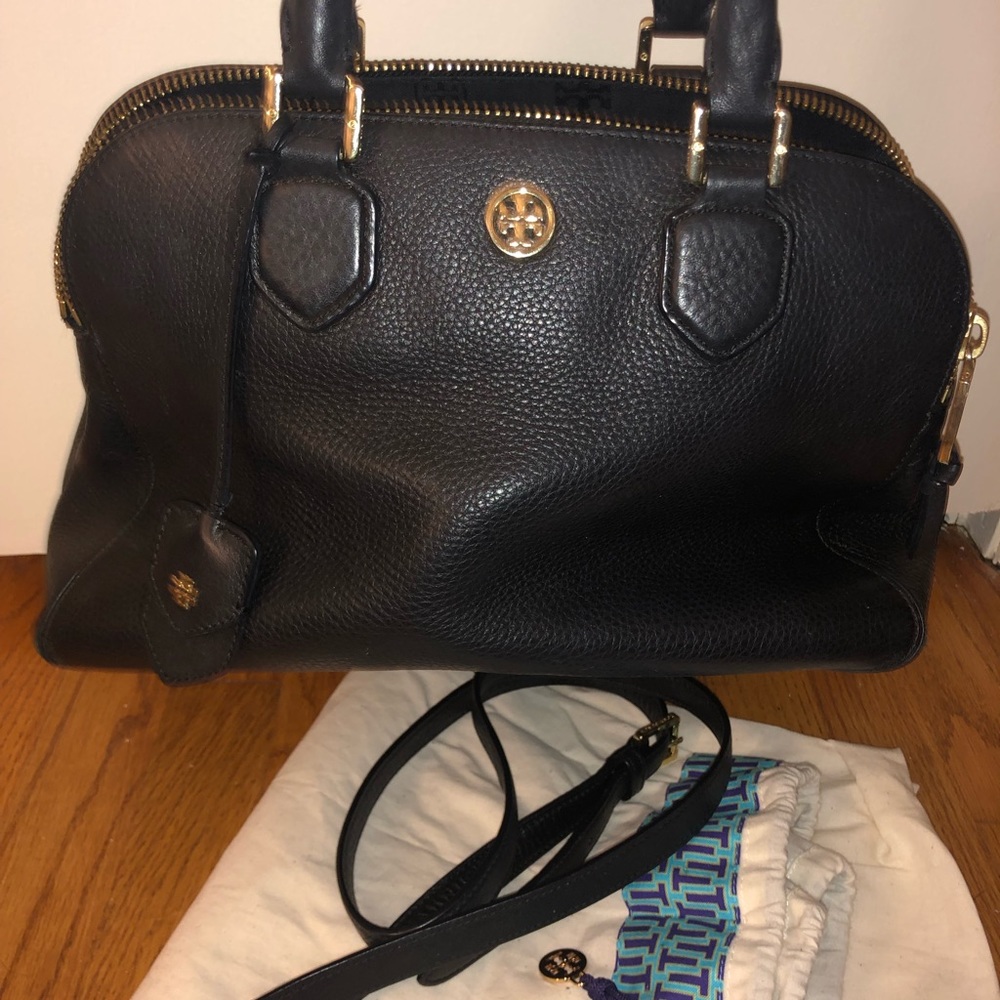 Tory Burch Triple ZIP Robinson purse.
